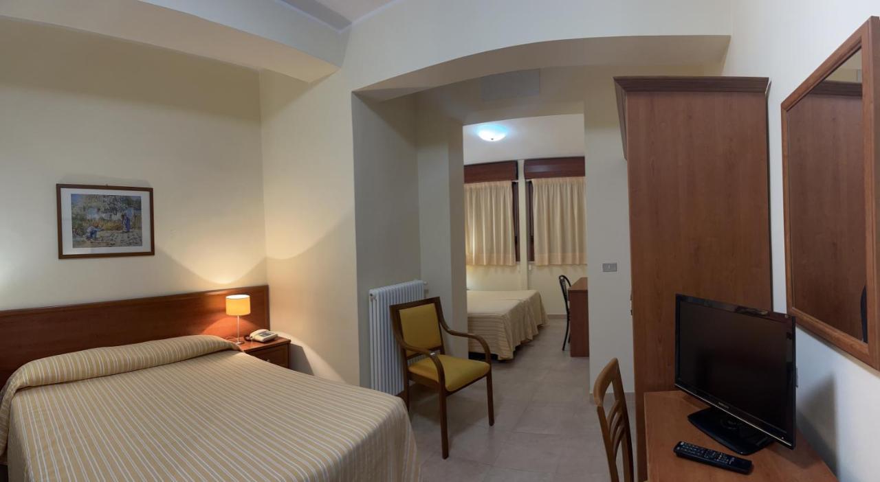 Il Nocchiero City Hotel Soverato Marina Exteriér fotografie
