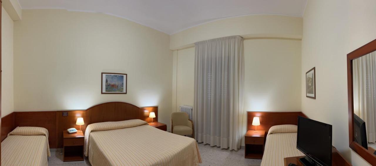 Il Nocchiero City Hotel Soverato Marina Exteriér fotografie