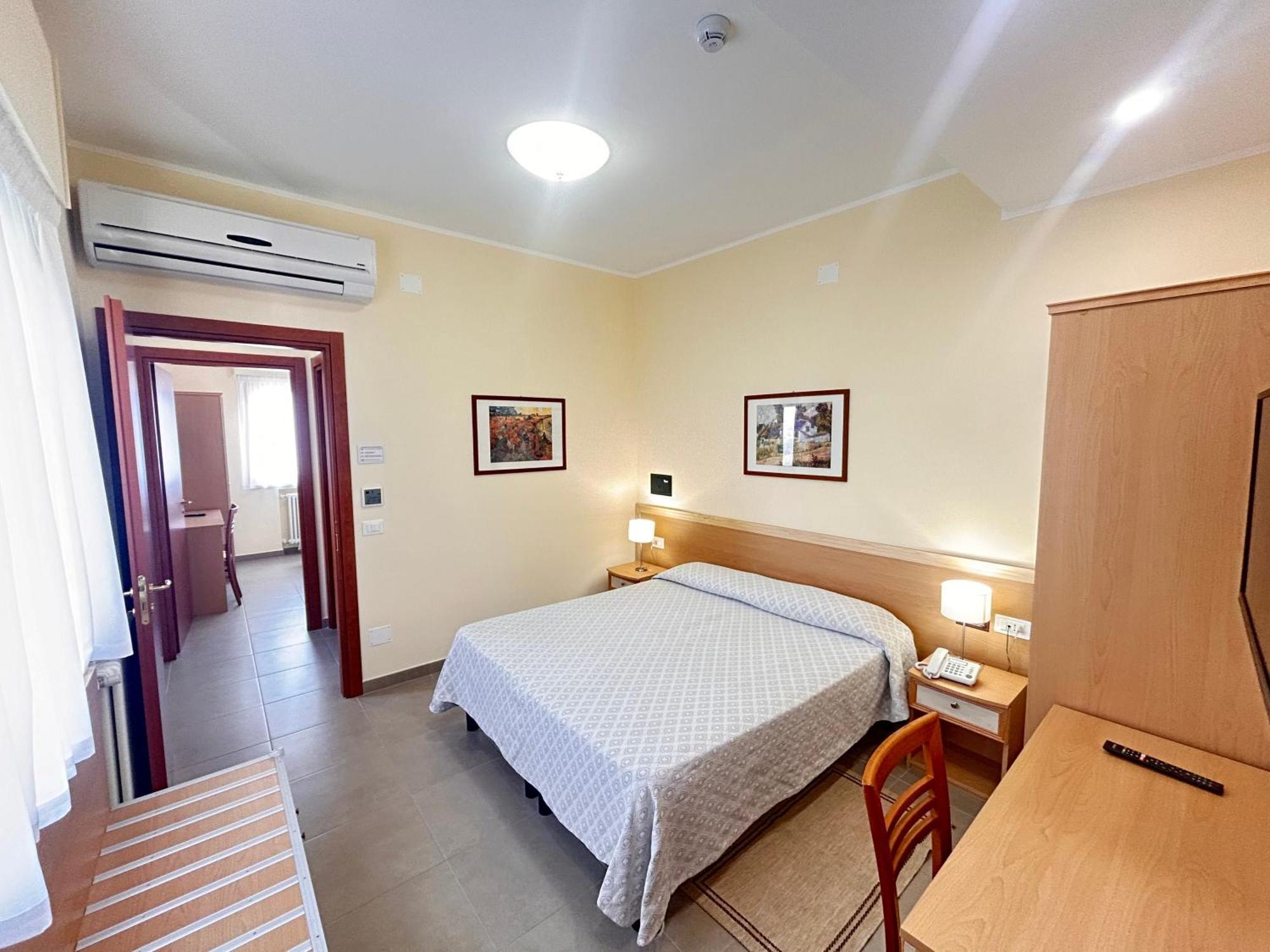 Il Nocchiero City Hotel Soverato Marina Exteriér fotografie