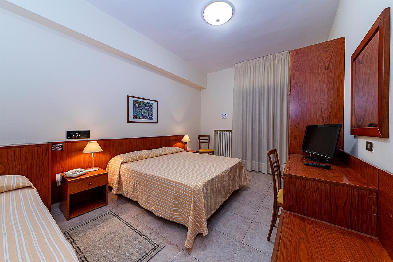 Il Nocchiero City Hotel Soverato Marina Exteriér fotografie